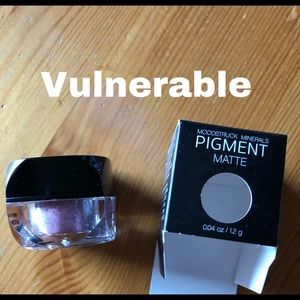 Moodstruck Eye Pigment